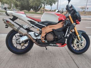 Aprilia Tuono 1000R Factory