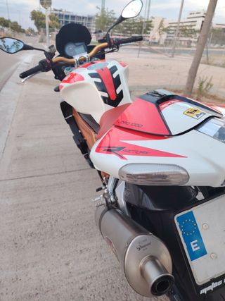 Aprilia Tuono 1000R Factory