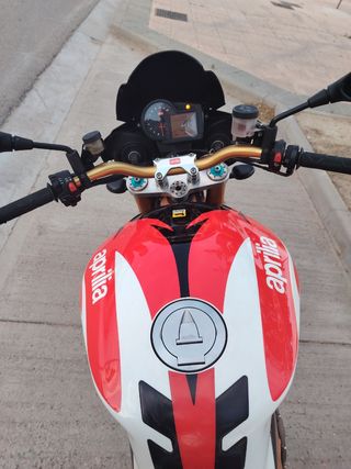 Aprilia Tuono 1000R Factory