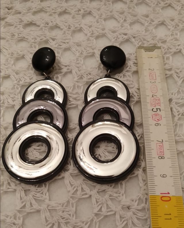 Orecchini donna cerchi neri e argento