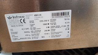 Vitrina expositora refrigerada Infrico VBR12R