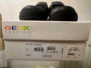 Zapatos Geox niño número 41, azul oscuro