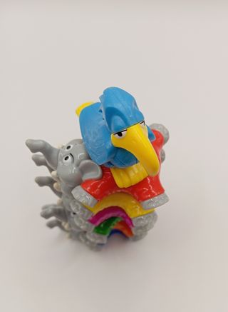 Kinder elefanti in equilibrio