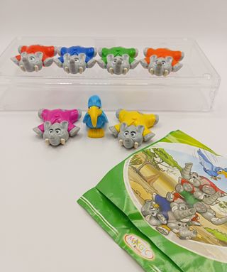 Kinder elefanti in equilibrio