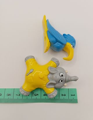 Kinder elefanti in equilibrio