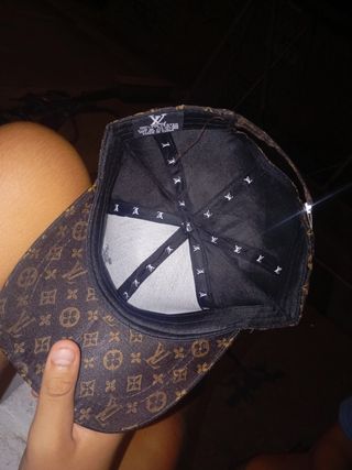 Gorra Louis Vuitton Marrón y Dorada