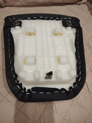 Asiento Honda CBR 400RR NC29 Nuevo