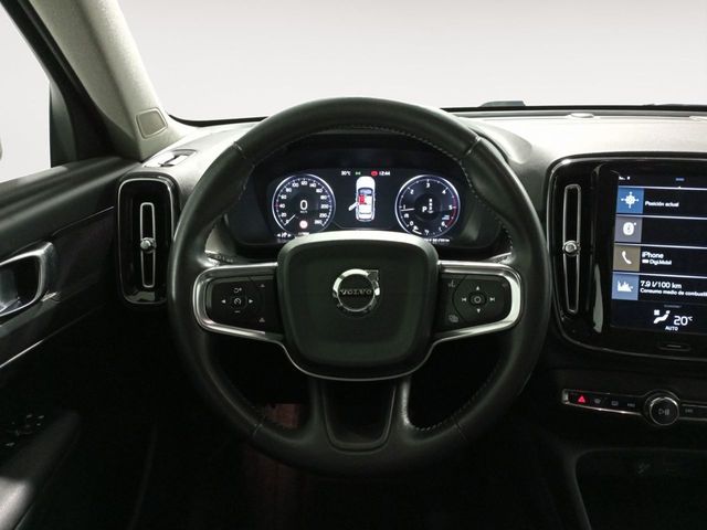 Volvo XC40 Business Plus 2WD