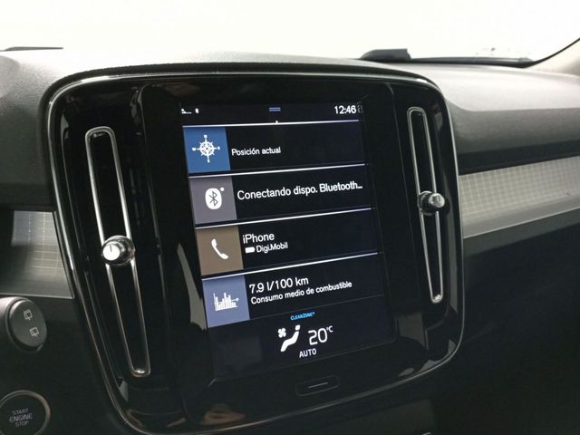Volvo XC40 Business Plus 2WD