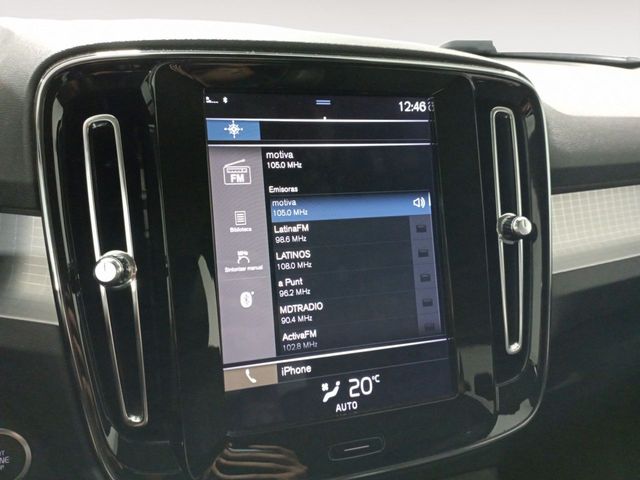 Volvo XC40 Business Plus 2WD