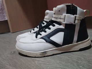 Zapatos Unisex Altos Blancos y Negros