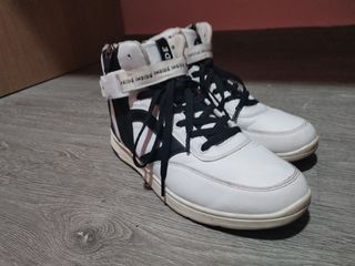 Zapatos Unisex Altos Blancos y Negros