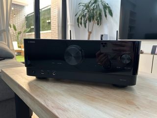 5.1 Yamaha RX-V4A Receptor AV + Subwoofer