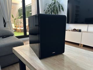 5.1 Yamaha RX-V4A Receptor AV + Subwoofer