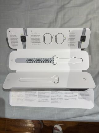 Apple Watch SE x Nike 44mm Plata/Blanco