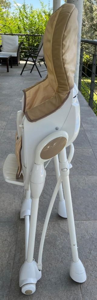 Trona Bebé Confort.