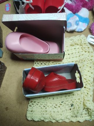 Muñeca Nancy años 80 con lote de zapatitos