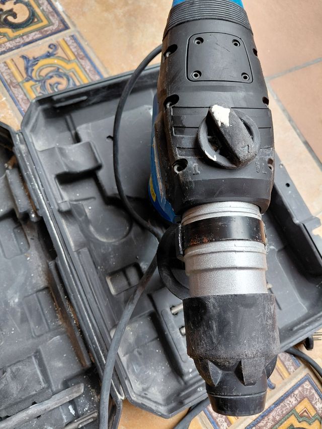 Alquiler Martillo Percutor y Demoledor 1500W