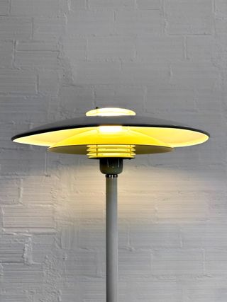 LÁMPARA DE PIE BELID. SUECIA. 70s