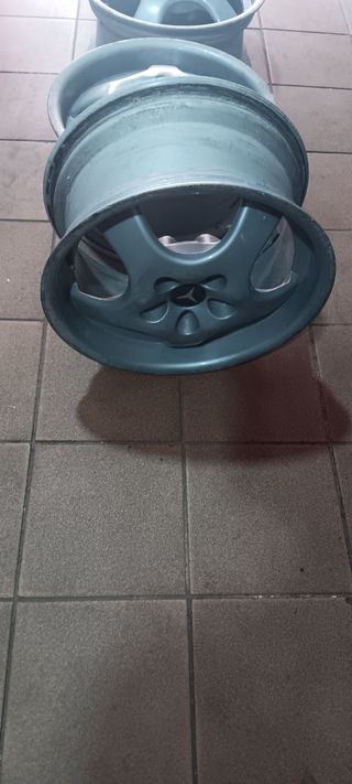 Llantas Mercedes 16
