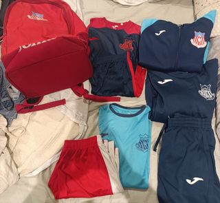 Ropa deportiva fútbol Complutense Alcalá