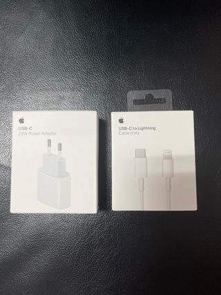 Cargador Apple 20W USB-C + Cable USB-C Lightning