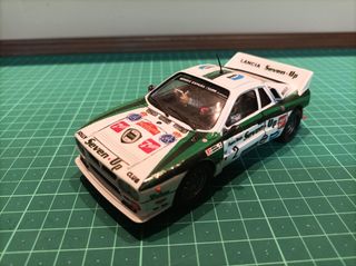 Coche Scalextric Lancia 037 Seven Up