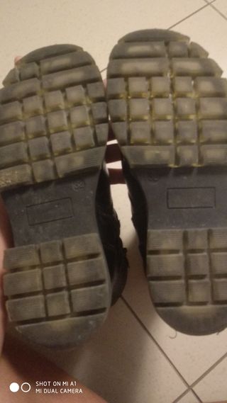 Stivaletti neri bambina con stella