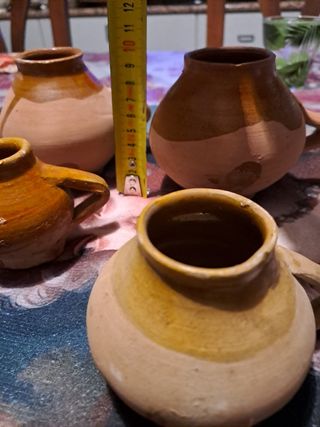 Vasetti in terracotta fatti a mano
