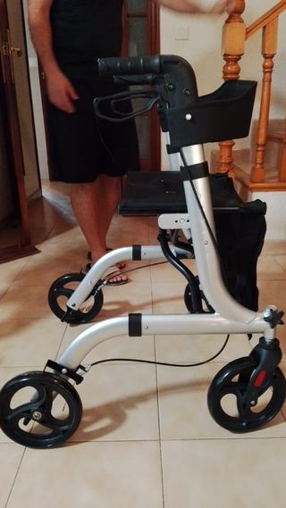 Andador Rollator 4 Ruedas con Asiento y Freno