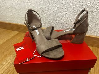 Sandalias XTI Beige Talla 35