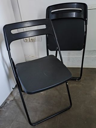Silla plegable negra