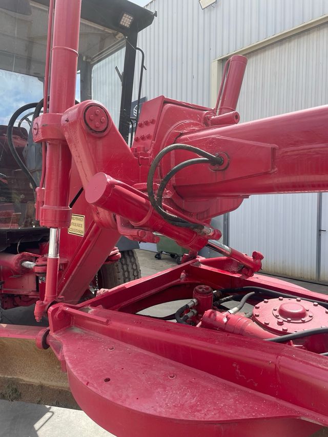 Maquina Motoniveladora O&K F156