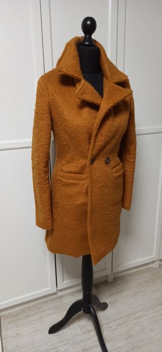 Abrigo estilo VINTAGE Color Mostaza