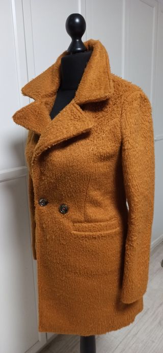 Abrigo estilo VINTAGE Color Mostaza