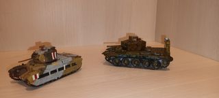 Maquetas de tanques pequeños