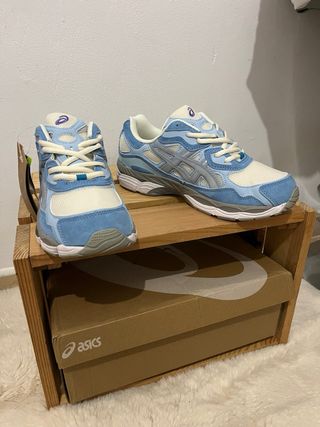 Asics Unisex Azul y Blanco