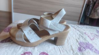Sandalias tacón plateadas 