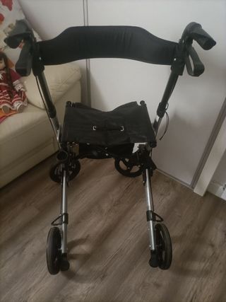 Andador Plegable PRIM con Portaobjetos