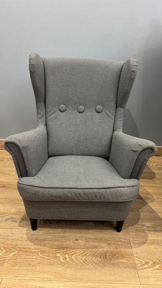 Butaca gris Ikea