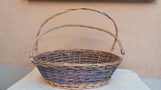 Cestino vimini con manico blu e marrone