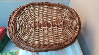 Cestino in vimini con manico