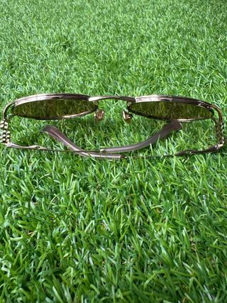 Gafas de sol Miu Miu doradas igual a nuevas!