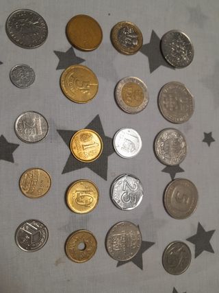 Lote de monedas muy variadas