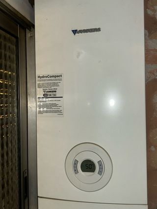 Calentador de agua Junkers HydroCompact