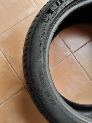 Neumático Michelin 225/45 R17 94V