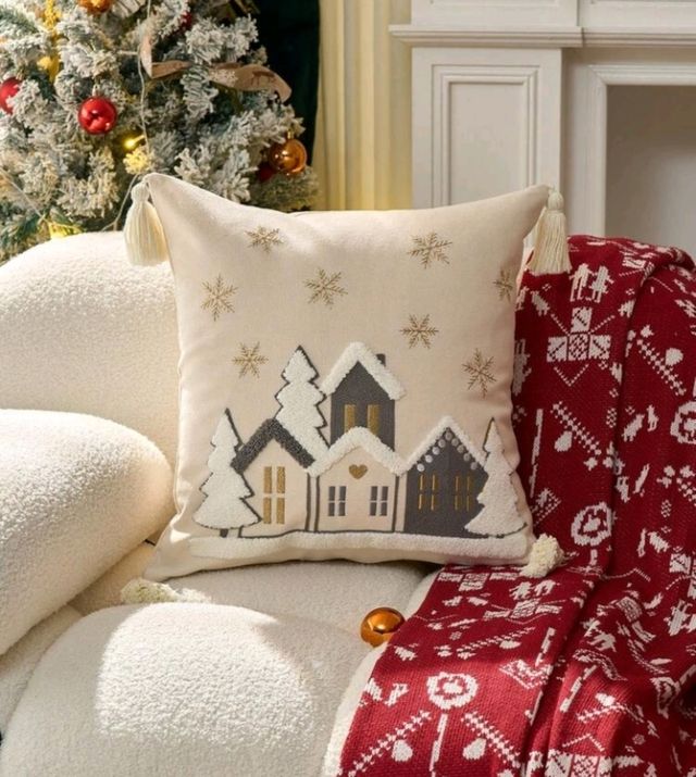 2 peças. Capas de almofadas decorativas bordadas Casita.