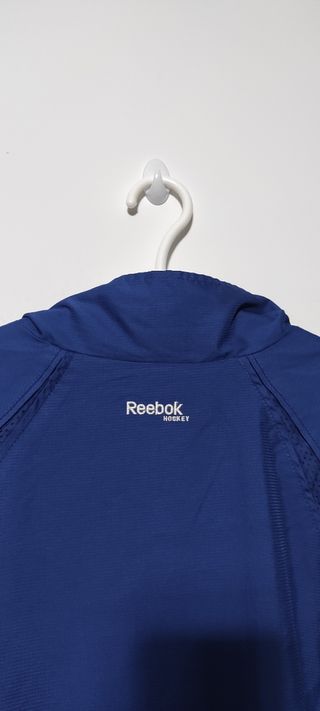 Chaqueta cortavientos Reebok hockey azul vintage 