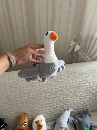 Peluche brainrot oca grigia