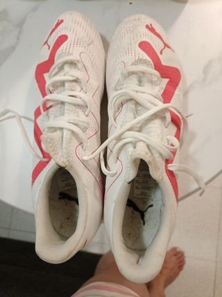 Bambas Fútbol Puma Tacos Blancas y Rojas